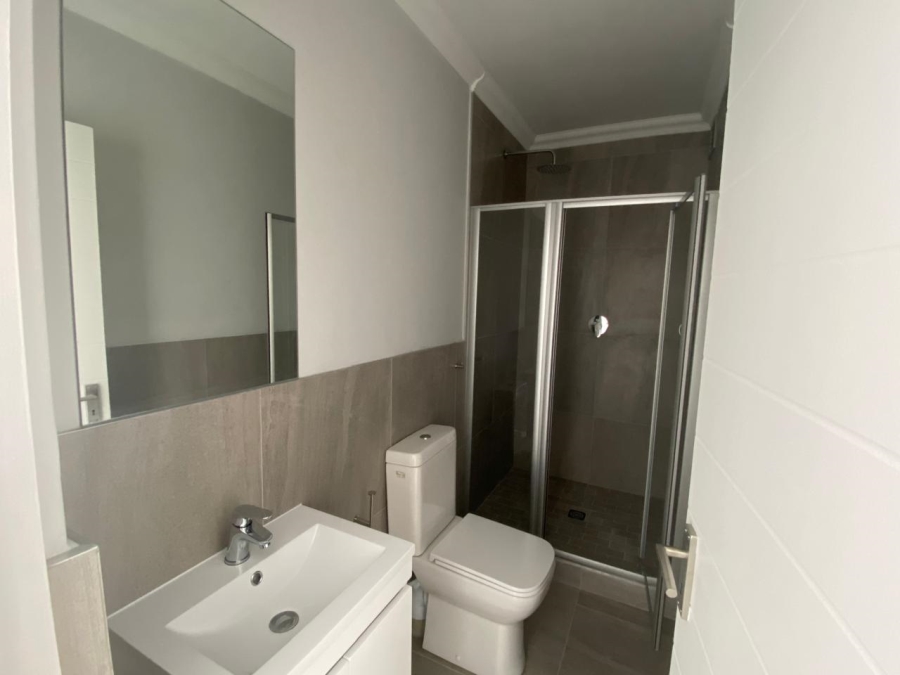 1 Bedroom Property for Sale in Table View Western Cape